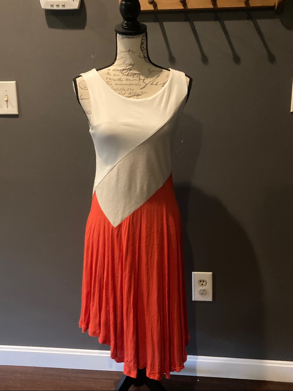 Anthropologie size small sleeveless tri color shift dress excellent condition - Picture 3 of 8